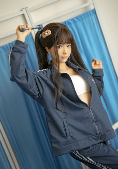 欧美老娘们儿丰乳肥臀_高清动漫免费观看