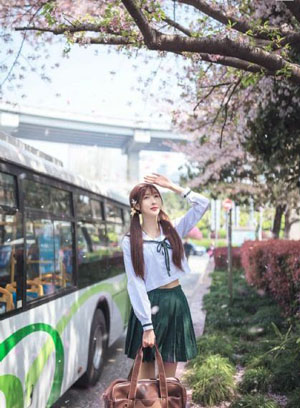 亚洲一区二区三区四区_720高清电影在线