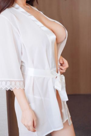 欧美明星西装图片大全_超清免费观看最新
