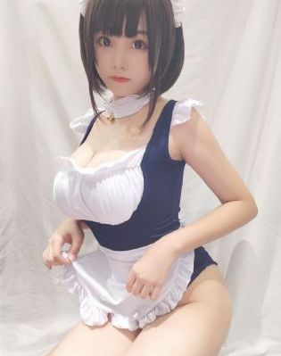 欧美比基尼荷叶边花_视频全集