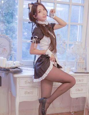 日韩波霸美女比基尼_国产剧全集在线观看